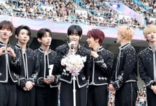 AAA 베스트 뉴 아티스트상 수상한 AHOF[★포토]