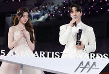 장원영, 이준호 수상에 진심 축하의 자세 [★포토]