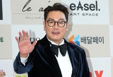 '소년범 인정' 조진웅, 결국 은퇴 선언..."배우 길 마침표, 과오 책임"