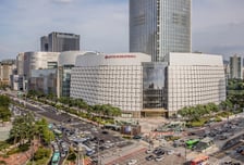 롯데백화점 잠실·명동, 2년 연속 합작 연매출 5조 돌파