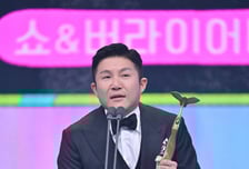 "조폭 연관설 사실무근" 조세호, KBS에 '하차' 청원 등장...게시자 "우롱하나요?" [ize 포커스]