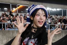 QWER 히나 '굿바이 가오슝' [★포토]