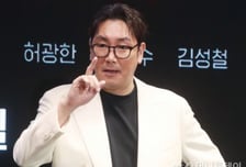 "조진웅, 뺨 때리고 발길질" 성인된 후에도 폭행?...배우·매니저도 폭로