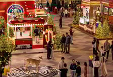 호텔에도 연말 '성큼'…'아이스링크·미디어아트' 경쟁 점화