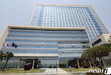 BJ와 짜고 "수면제 먹인 여친 성폭행", 싹 다 찍었다...징역 8년 구형