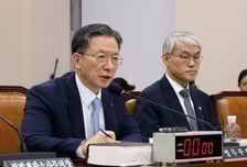 정성호 법무장관 "국민이 요구하는 사법제도 개선과 변화에 집중해야"