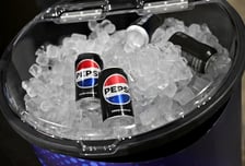 '행동주의 펀드' 엘리엇 제안 받아들인 펩시코, 비용 절감 합의