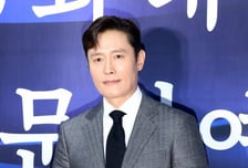 이병헌, 또 일냈다…디캐프리오·샬라메와 골든글로브 男주연상 놓고 경쟁