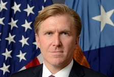 '트럼프 안보정책 설계' 美전쟁차관 "동맹, 자국 방어에 더 노력해야"