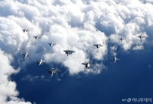 [속보] 중국·러시아 군용기, 한국방공식별구역 무단 진입…공군 전투기 출격