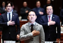 경청 행보로 '전열 정비' 나선 장동혁, 변화 요구 응답할까