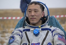 "1억6700만㎞ 우주 비행"...'한국계' 조니 김, 245일 만에 지구 귀환