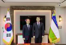 진옥동 신한금융 회장, 우즈벡 부총리와 금융협력 방안 논의