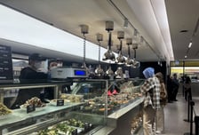 '청담'을 홀린 고급진 '패션형 식품관'..'하우스오브신세계' 또다른 변신[리얼로그M]