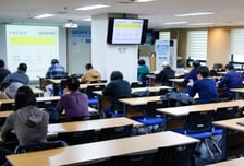 소비쿠폰 효과 끝? 청년층 고용 하락 지속…30대 쉬었음도 최대