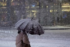 [내일 날씨] "출근길 우산 챙기세요"…전국 비 또는 눈