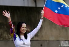 노벨 평화상 수상자 마차도, 시상식 불참…"좀 늦게 오슬로 도착"