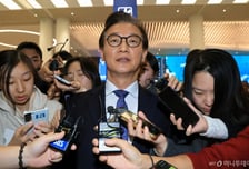 취임 140일만에 전격 사의 표명 전재수 장관…북극항로 시작부터 '삐걱'