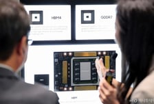 'AI 붐'이 만든 내년 사업 온도 차…반도체 '맑음' vs 철강 '흐림'