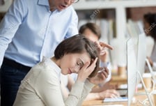 박나래 매니저처럼…직장인 6명 중 1명 "회식 강요, 사적 심부름 시켜"