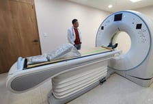 포장도 못 뜯은 8억짜리 CT… '규제진통' 앓는 어린이병원