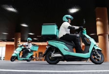 '연 100만원' 내다 허리휘는 배달라이더, 보험료 부담 낮춘다