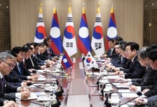 [속보]이재명 대통령, 라오스 주석 만나 "한-아세안, 한-메콩 협력의 매우 중요한 파트너 국가"