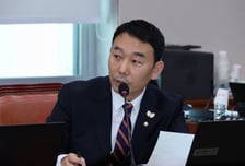 與김용민 "2차 종합특검? 국수본에 맡기는 게 나을 수도"