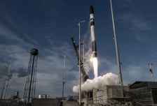 초소형군집위성 발사, 내일 아침 재시도…이번엔 성공할까