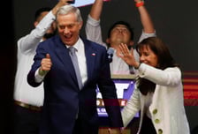 '칠레 트럼프' 카스트, 대통령 당선… 남미 휩쓴 우경화 물결