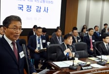 [속보]이학재 "모든 책갈피 외화 밀반출 검색 불가능...엄청난 혼란"