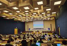 대출 35% '뚝↓' 사채로 내몰린 서민… 최고금리 20%의 역설