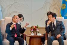 흔들리는 소프트뱅크, 무너진 닛케이 5만 [Asia 오전]