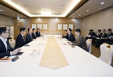 수출기업 만난 기재차관…"외환시장 안정 위한 적극 협력 당부"