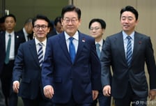 [속보]이재명 대통령 "외환관리 책임, 관세청 일인데 공항공사에 위탁 MOU…댓글 보고 알게 돼"