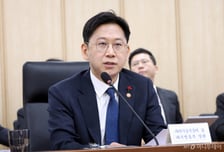 '쿠팡 사태' 배경훈 부총리 "안심주소 도입, 검토할 만한 사안"