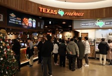 '스테이크'로 '에펠탑 111개' 쌓은 美브랜드 어디?..매출 5배 껑충