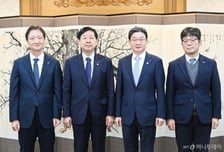 외환당국 "외환시장 변동성 확대 우려…필요시 적기 대응"