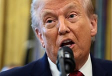 "한달 100명 이상 시민권 박탈하라"…트럼프 정부, 지침 대폭 강화