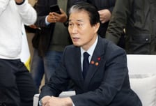 [속보]권오을 보훈장관 "제주 4·3 진압자에 유공…분노 안겨 송구스러워"