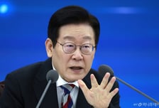 '계엄 소극 대응' 군인들에 "어려운 결정, 엄청난 용기"