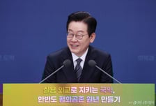 [속보]조현 외교장관 "내년 적시에 한미정상회담 가질 것"