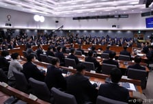 [속보] 조현 "일본과 셔틀외교 지속…한미일 협력하며, 한중일 협력 촉진"