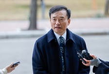 김종철 초대 방미통위원장 "청소년 SNS 규제, 종합적으로 살펴 대응"