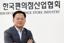 "해병대 PX 간 날, 연평도 포격"..십수년 도서산간 누빈 '편의점 베테랑'