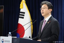 코인 투자하는 바이오 기업 '상폐'…코스닥 좀비기업 10% 날린다