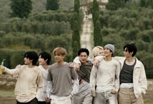 엔하이픈, 뱀파이어 세계관에 아주 진심…앨범 형식까지 바꿨다