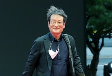 "성질나는데 그것도 못 하냐?"...김의성 이어 문성근도 '탈팡' 인증