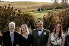 "일생에 한번" 웨딩 촬영 중 대변보자...'좋아요' 쏟아졌다