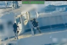 美, 베네수엘라 연안 유조선 추가 나포… 마두로 돈줄 차단